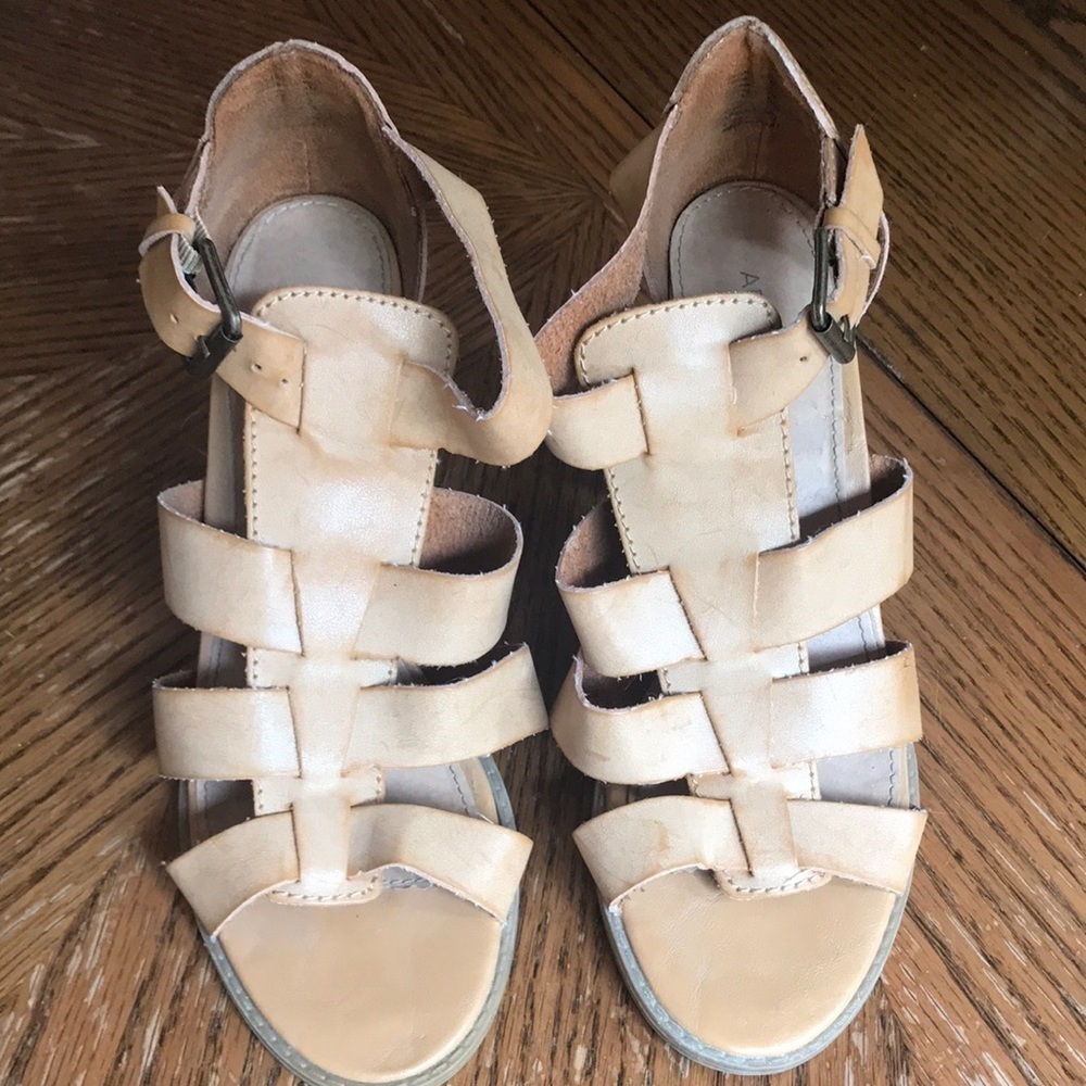 Apt 9 Brown leather sandals 8